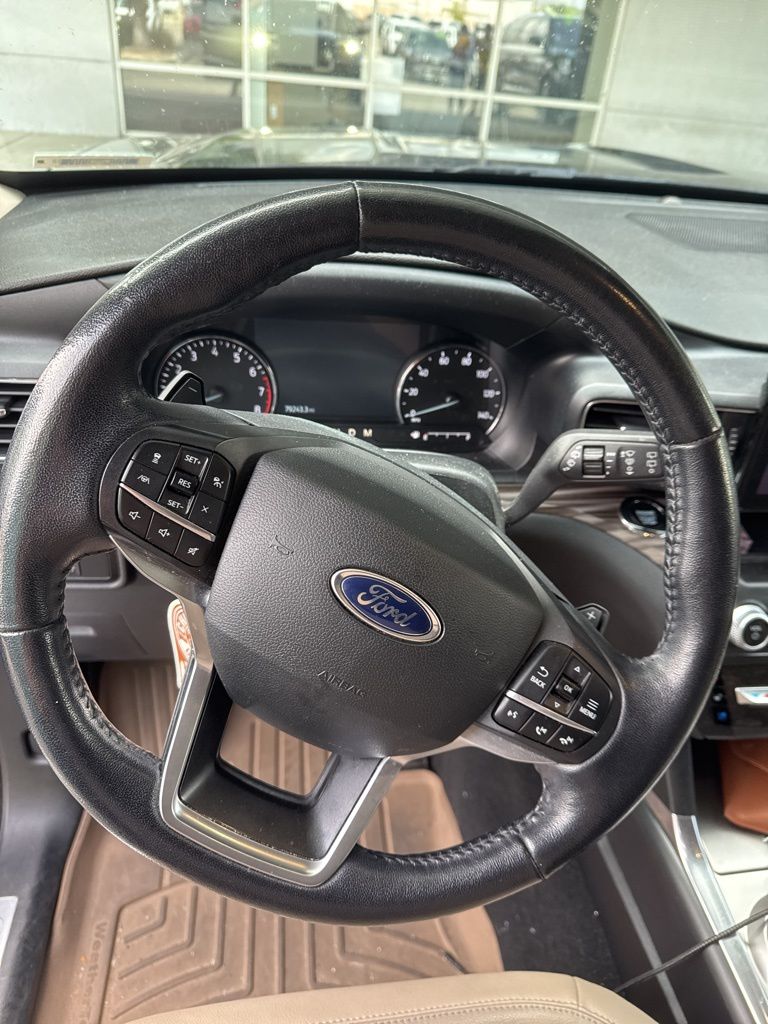 2020 Ford Explorer Limited photo 2