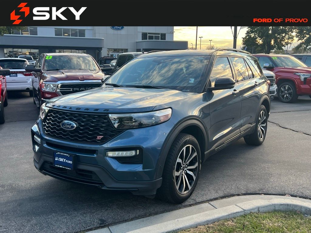 2020 Ford Explorer ST photo 2