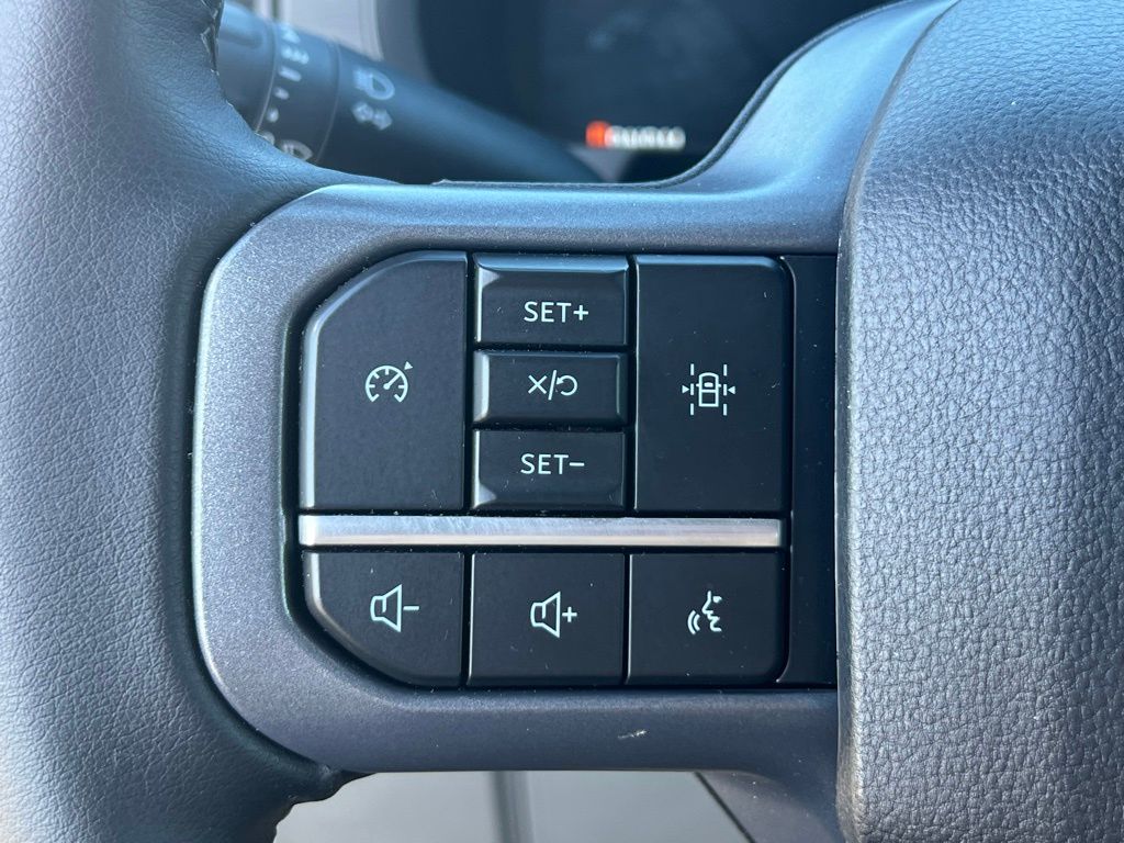 2025 Ford F-150 XLT - Photo 27