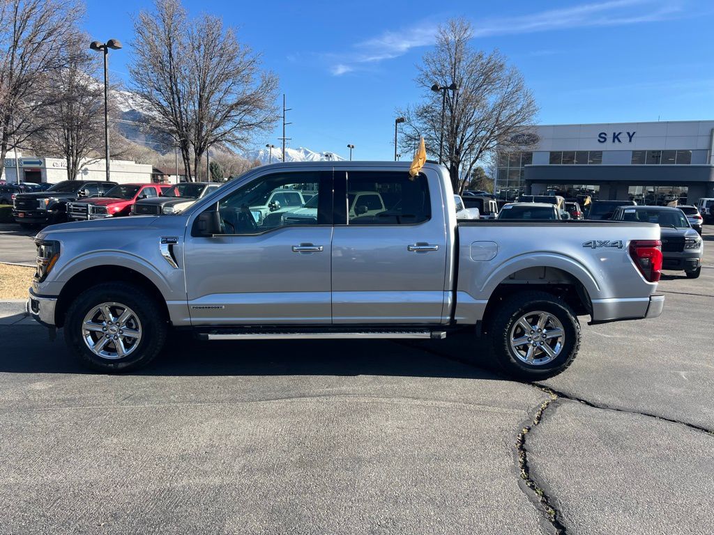 2025 Ford F-150 XLT - Photo 13