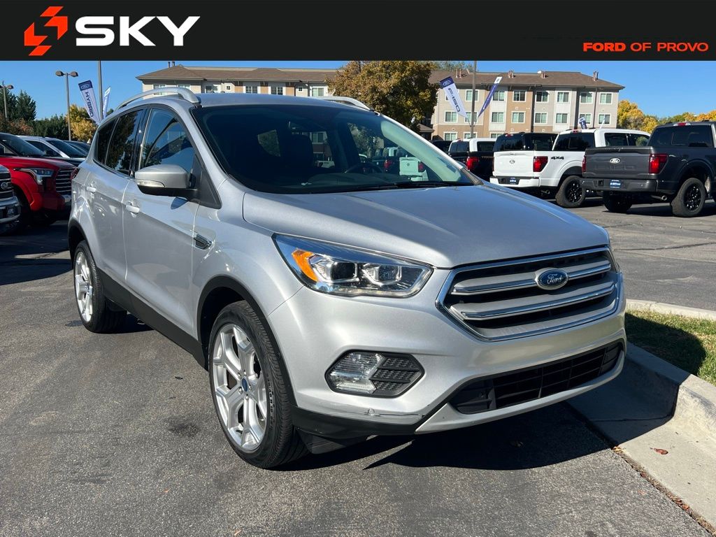 2019 Ford Escape Titanium photo 3