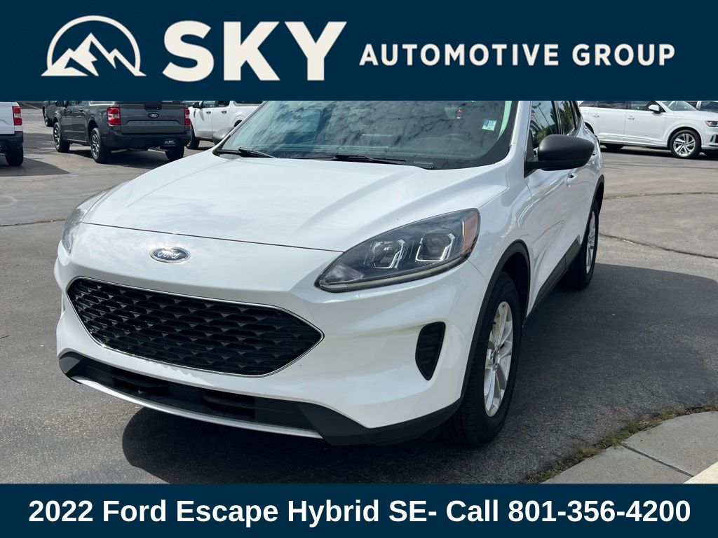 2022 Ford Escape SE Hybrid photo 2