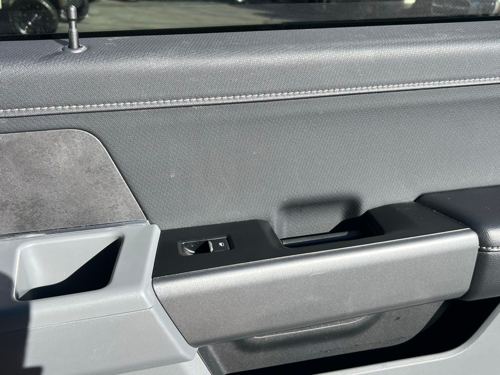 2025 Ford F-150 XLT - Photo 21