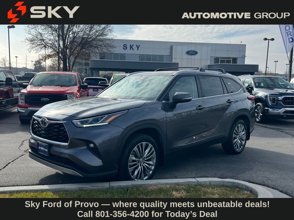 Used 2022 Toyota Highlander Platinum SUV