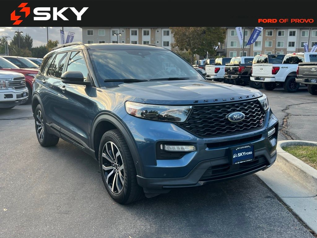 2020 Ford Explorer ST photo 4