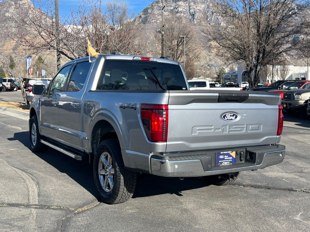 2025 Ford F-150 XLT - Photo 9