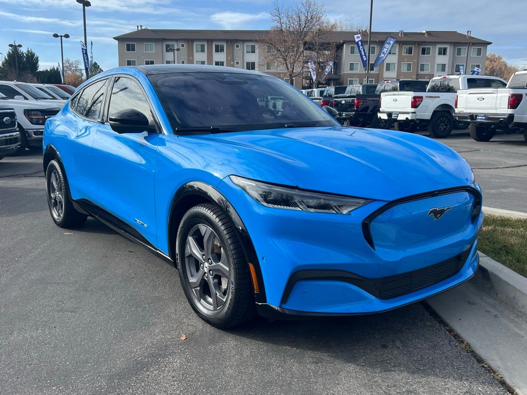2023 Ford Mustang Mach-E Premium photo 4