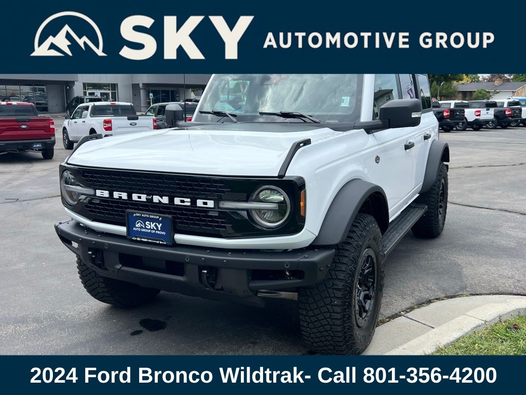 2024 Ford Bronco Wildtrak photo 2