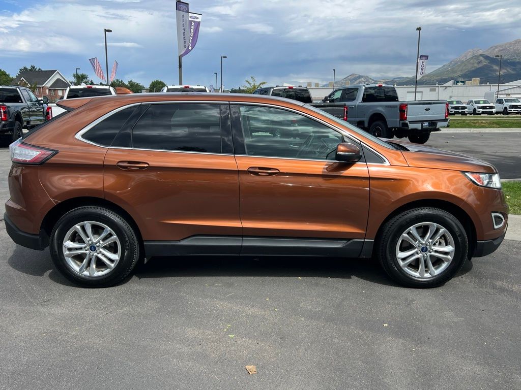 2017 Ford Edge SEL photo 4