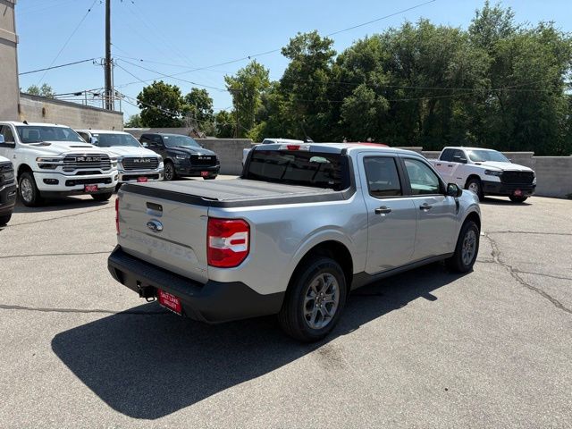 2024 Ford Maverick XLT photo 2