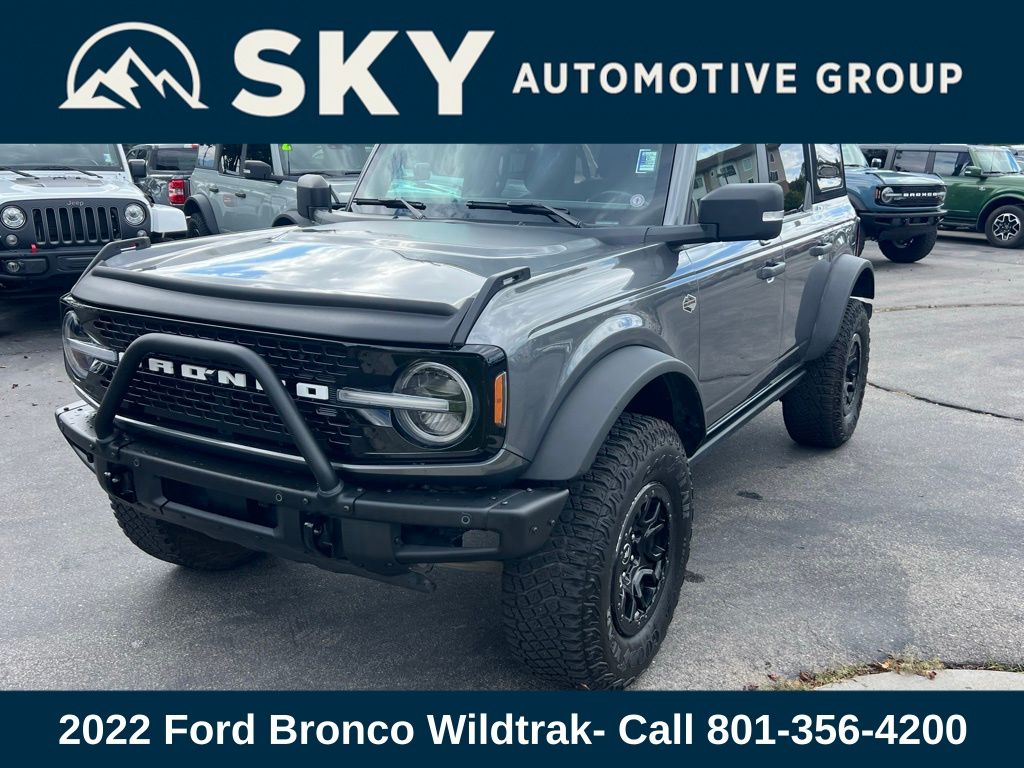 2022 Ford Bronco Wildtrak photo 2