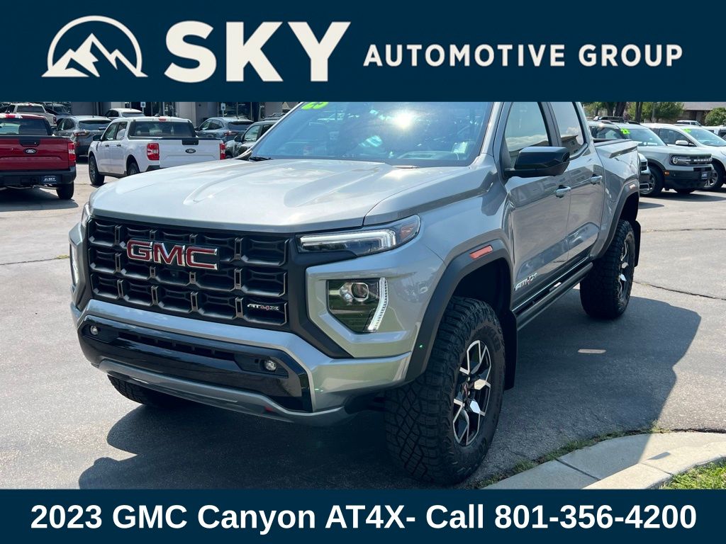 2023 Gmc Canyon AT4X photo 2