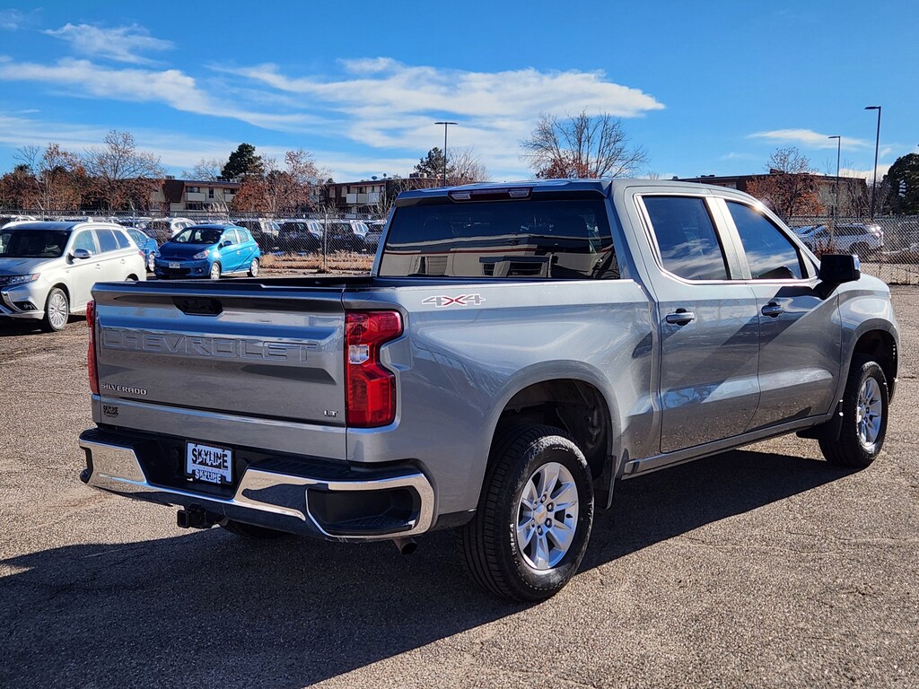 Used 2025 Chevrolet Silverado 1500 4WD Crew Cab 147" LT w/1LT Crew Cab Pickup