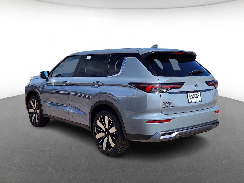 New 2025 Mitsubishi Outlander SE S-AWC SUV