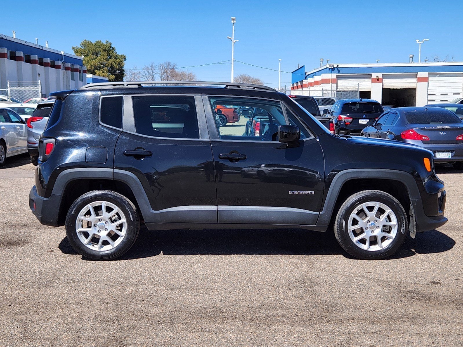 Used 2021 Jeep Renegade Latitude with VIN ZACNJDBB2MPM94335 for sale in Thornton, CO