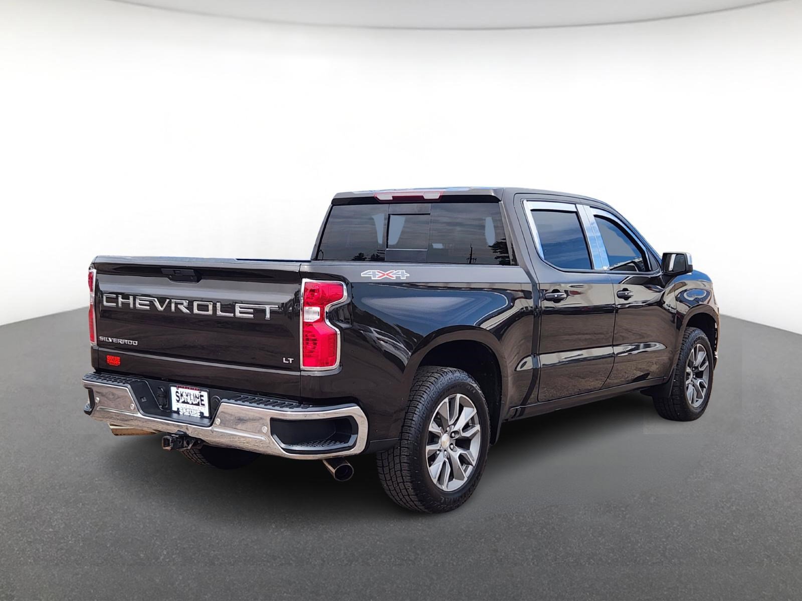2019 Chevrolet Silverado 1500 LT photo 3