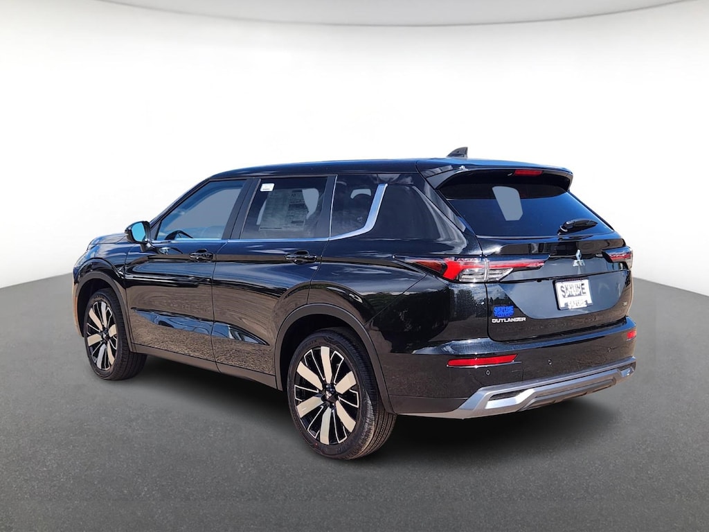 New 2025 Mitsubishi Outlander SE S-AWC SUV