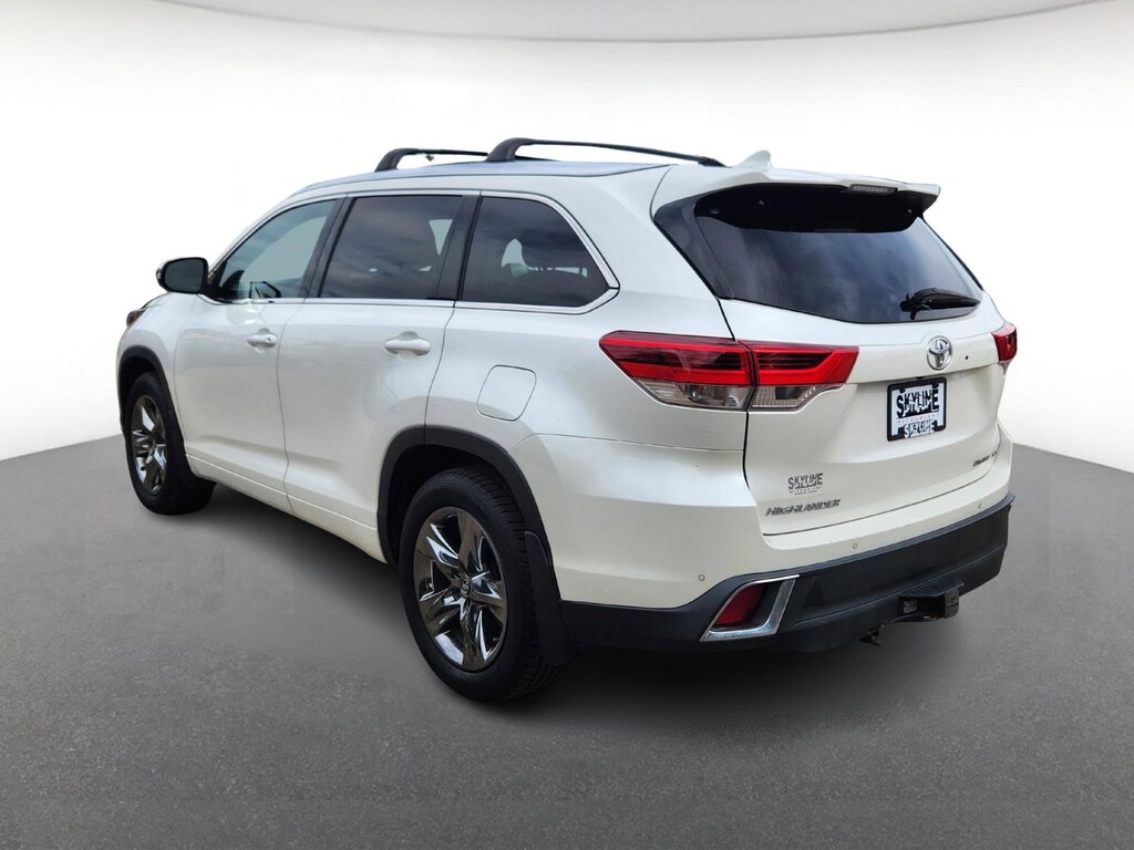 Used 2018 Toyota Highlander Limited Platinum V6 AWD SUV