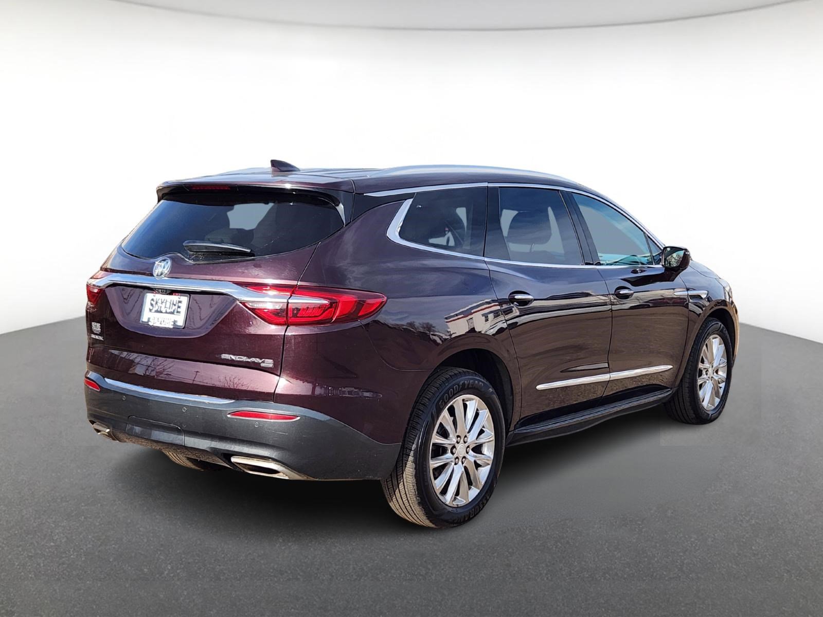 2018 Buick Enclave Premium photo 2