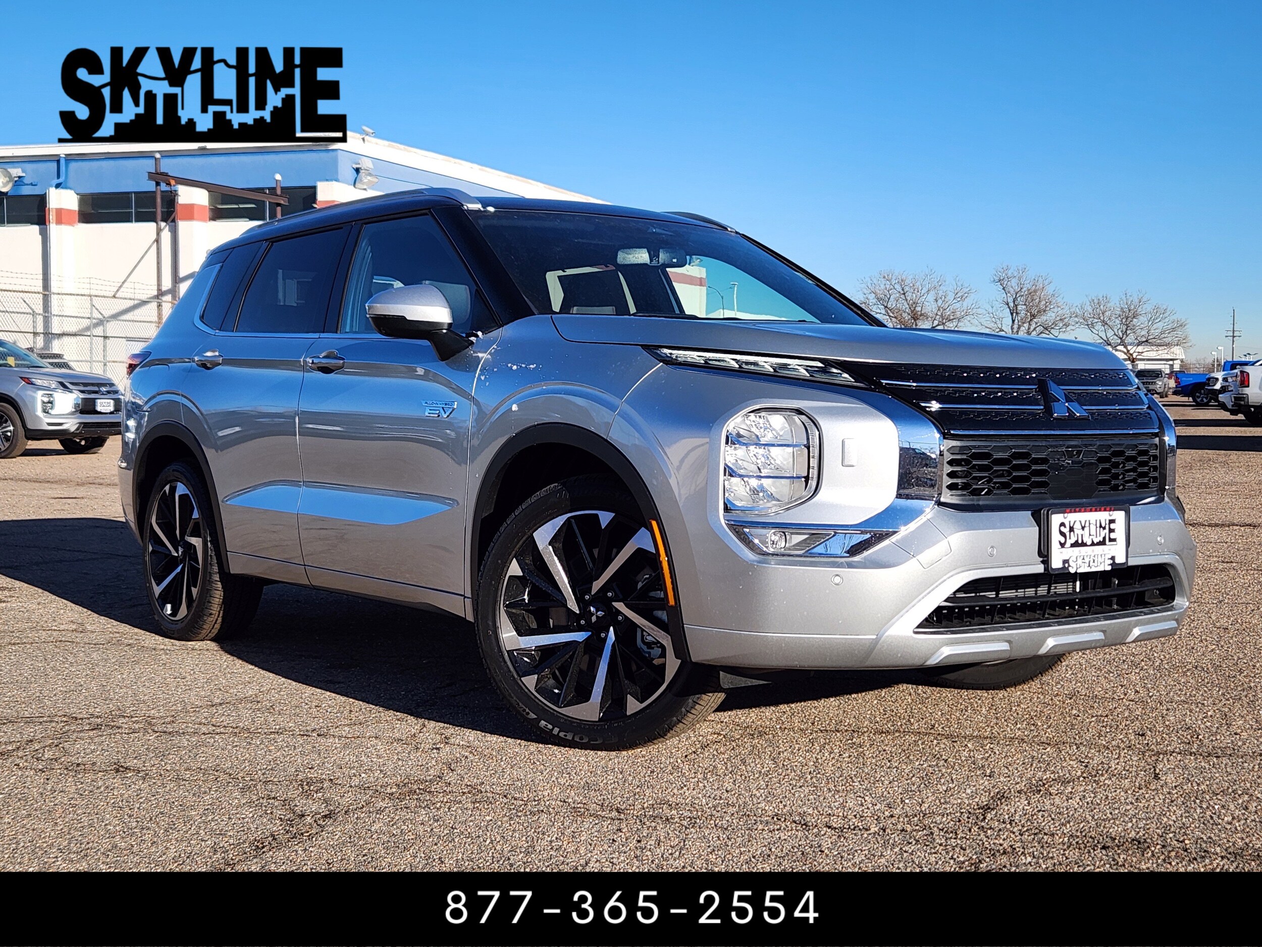 2025 Mitsubishi Outlander Plug-in Hybrid SEL's photo