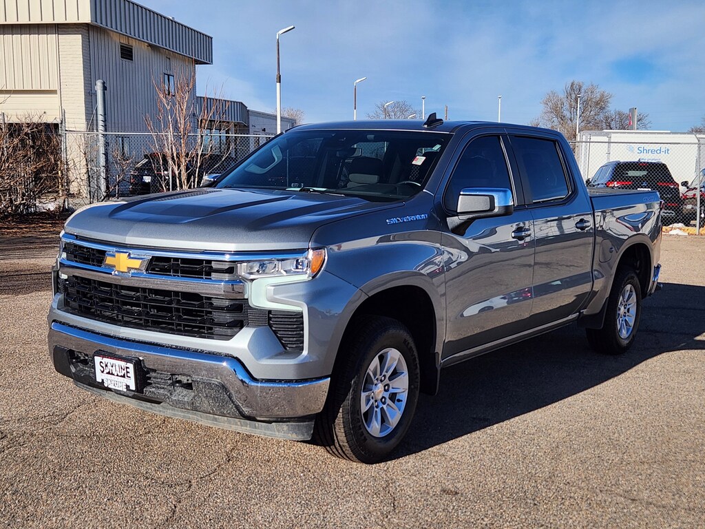 Used 2025 Chevrolet Silverado 1500 4WD Crew Cab 147" LT w/1LT Crew Cab Pickup