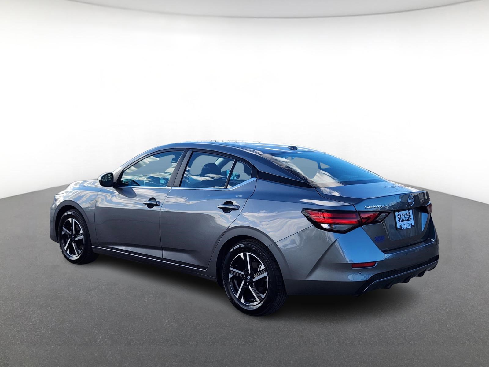 2024 Nissan Sentra SV photo 4