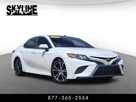2018 Toyota Camry SE Auto 4dr Car