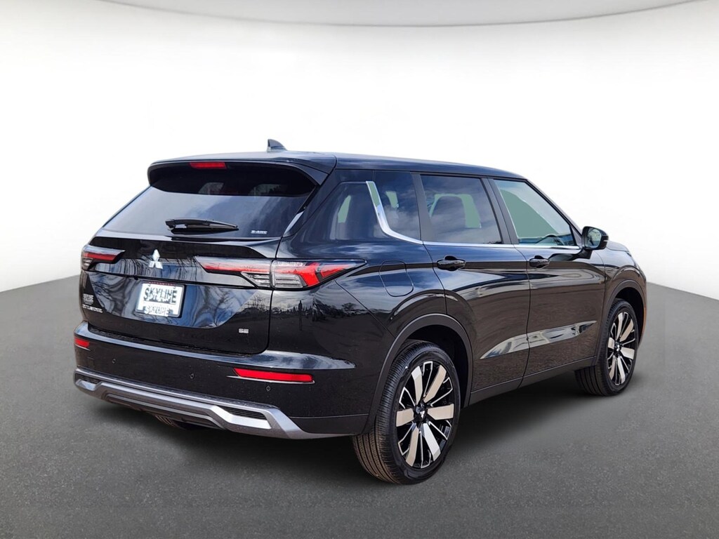 New 2026 Mitsubishi Outlander SE S-AWC SUV