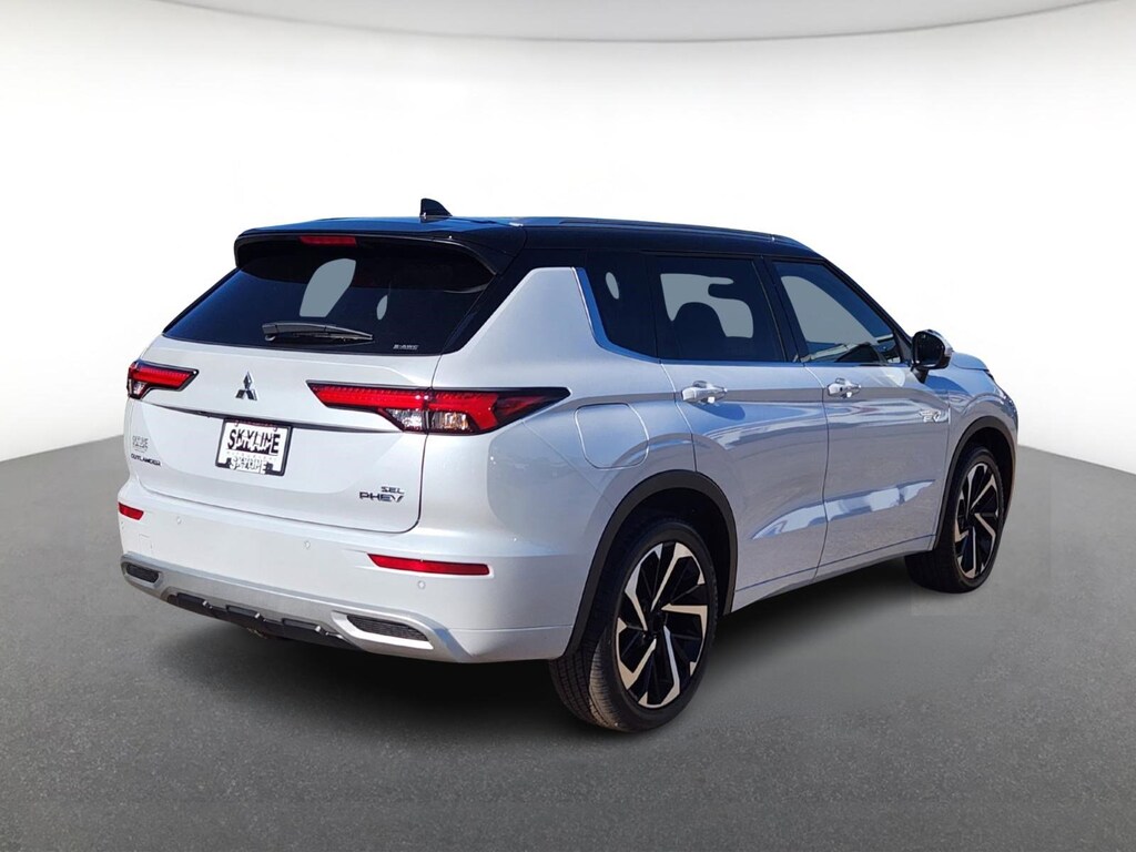 New 2025 Mitsubishi Outlander PHEV SEL S-AWC SUV