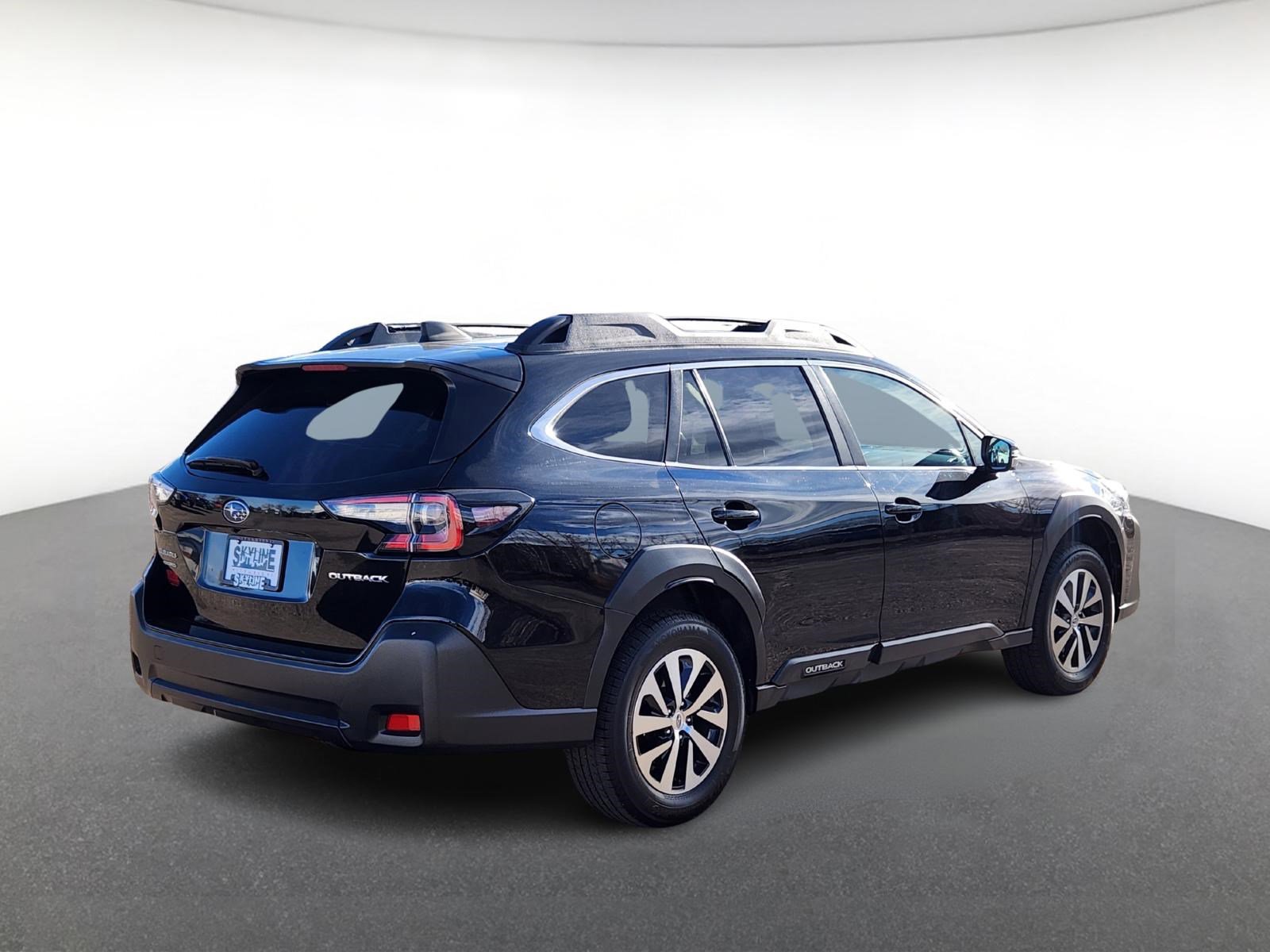 2023 Subaru Outback Premium photo 2