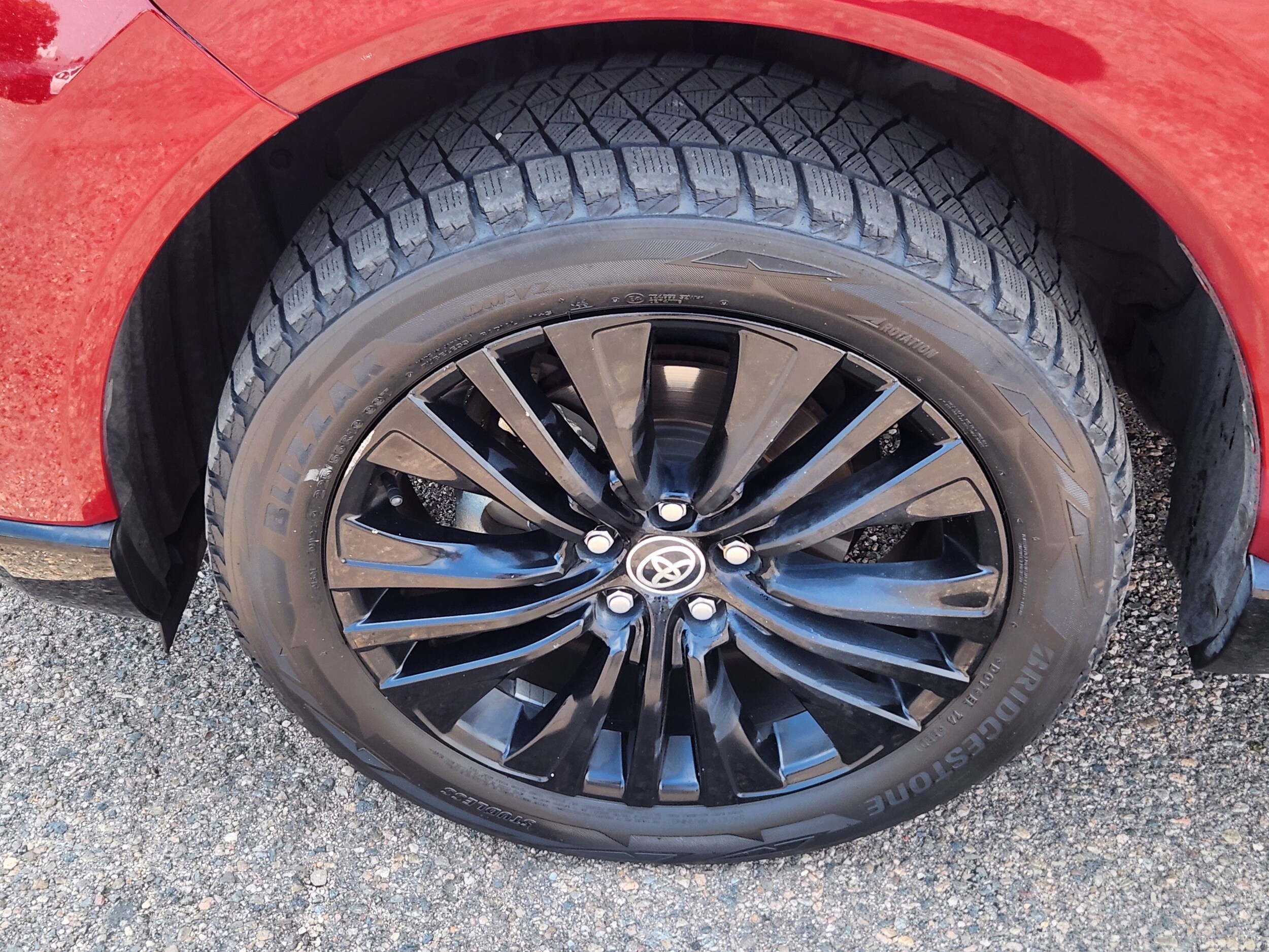 2023 Toyota Venza Nightshade - Photo 7