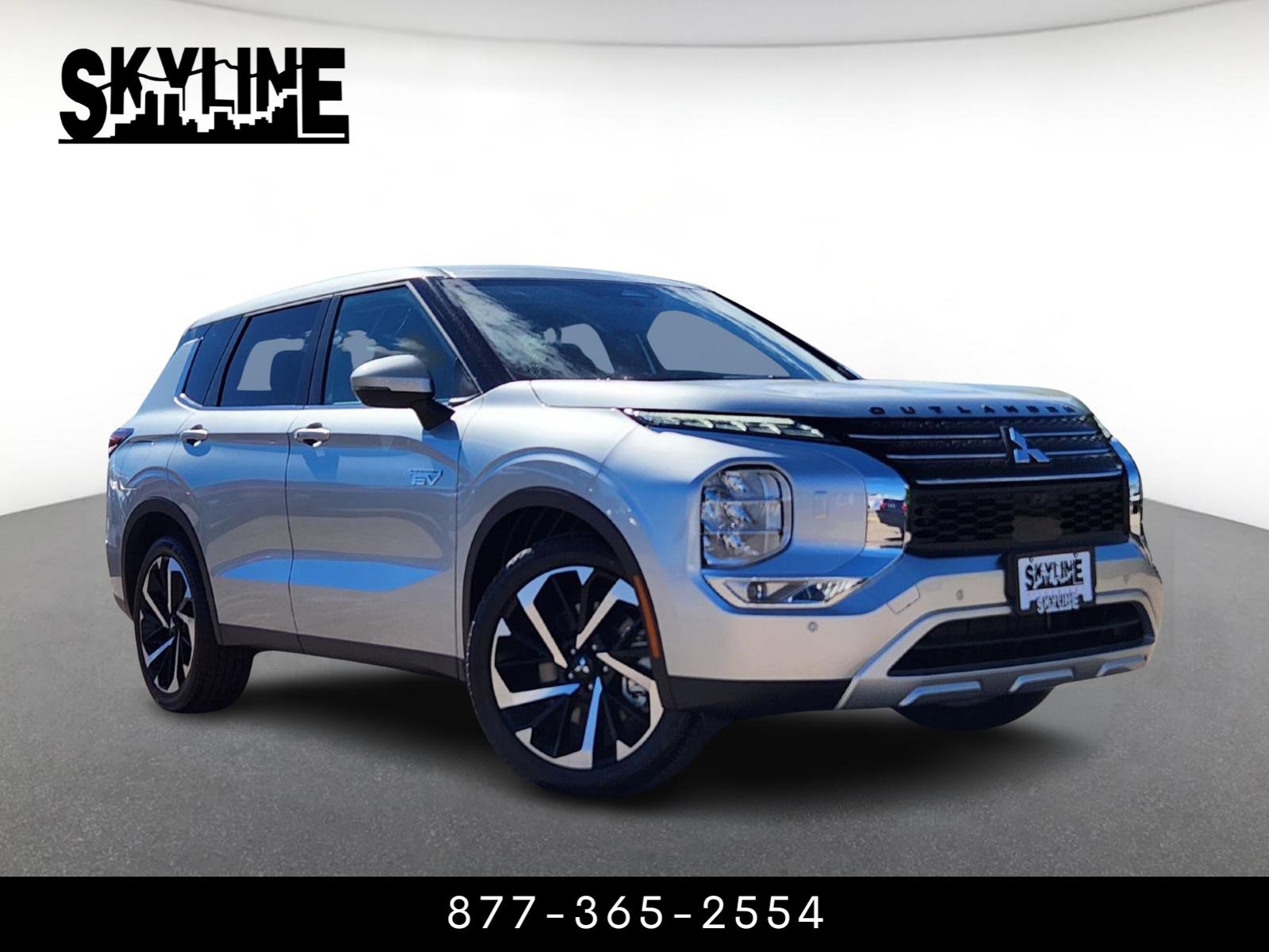 2025 Mitsubishi Outlander Plug-in Hybrid SE's photo