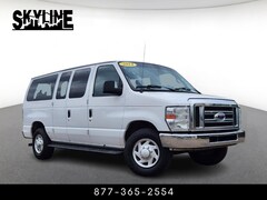 2014 Ford Econoline Wagon E-350 Super Duty XLT Full-size Passenger Van