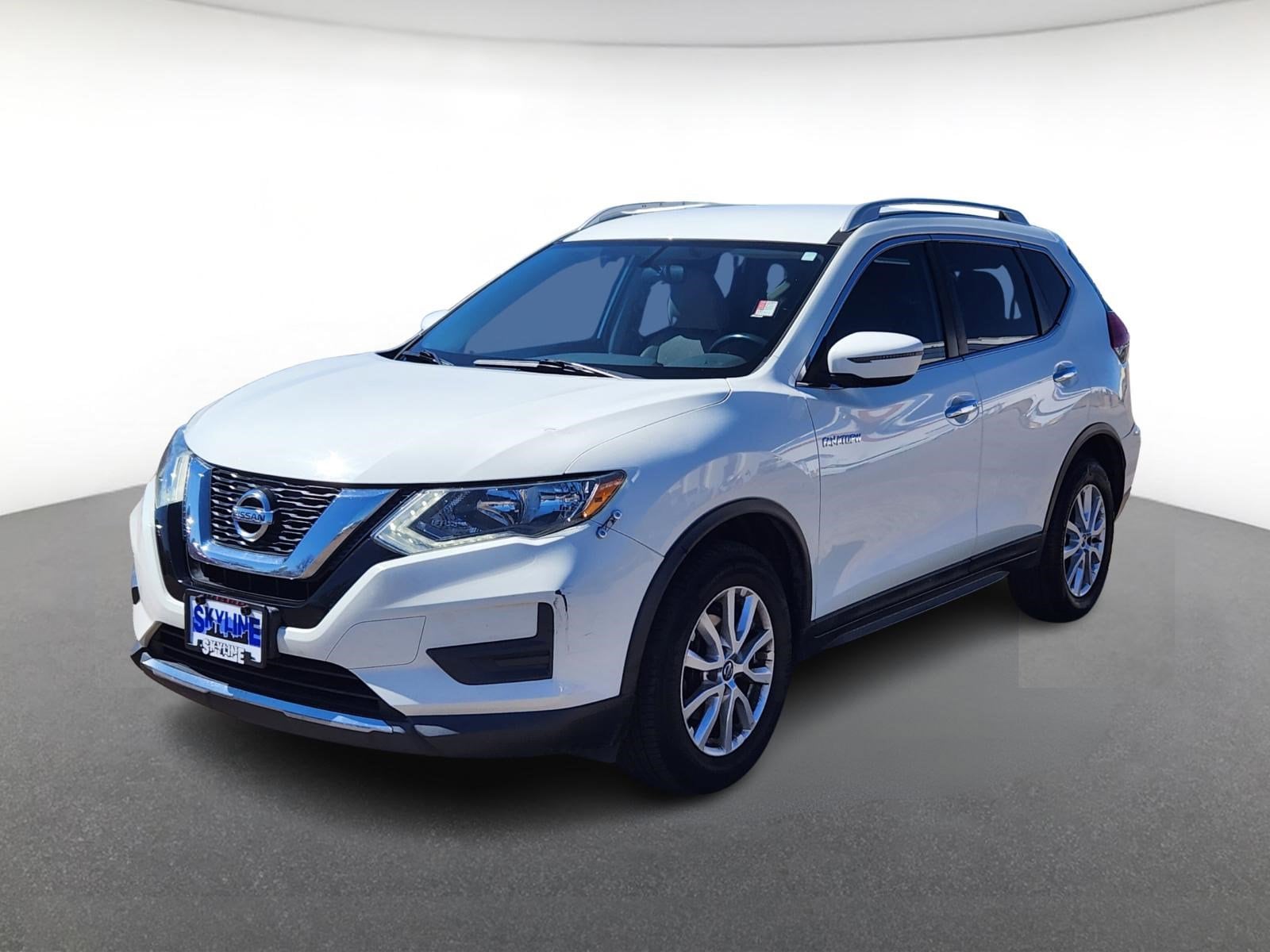 Used 2017 Nissan Rogue SV with VIN 5N1AT2MT8HC825673 for sale in Thornton, CO