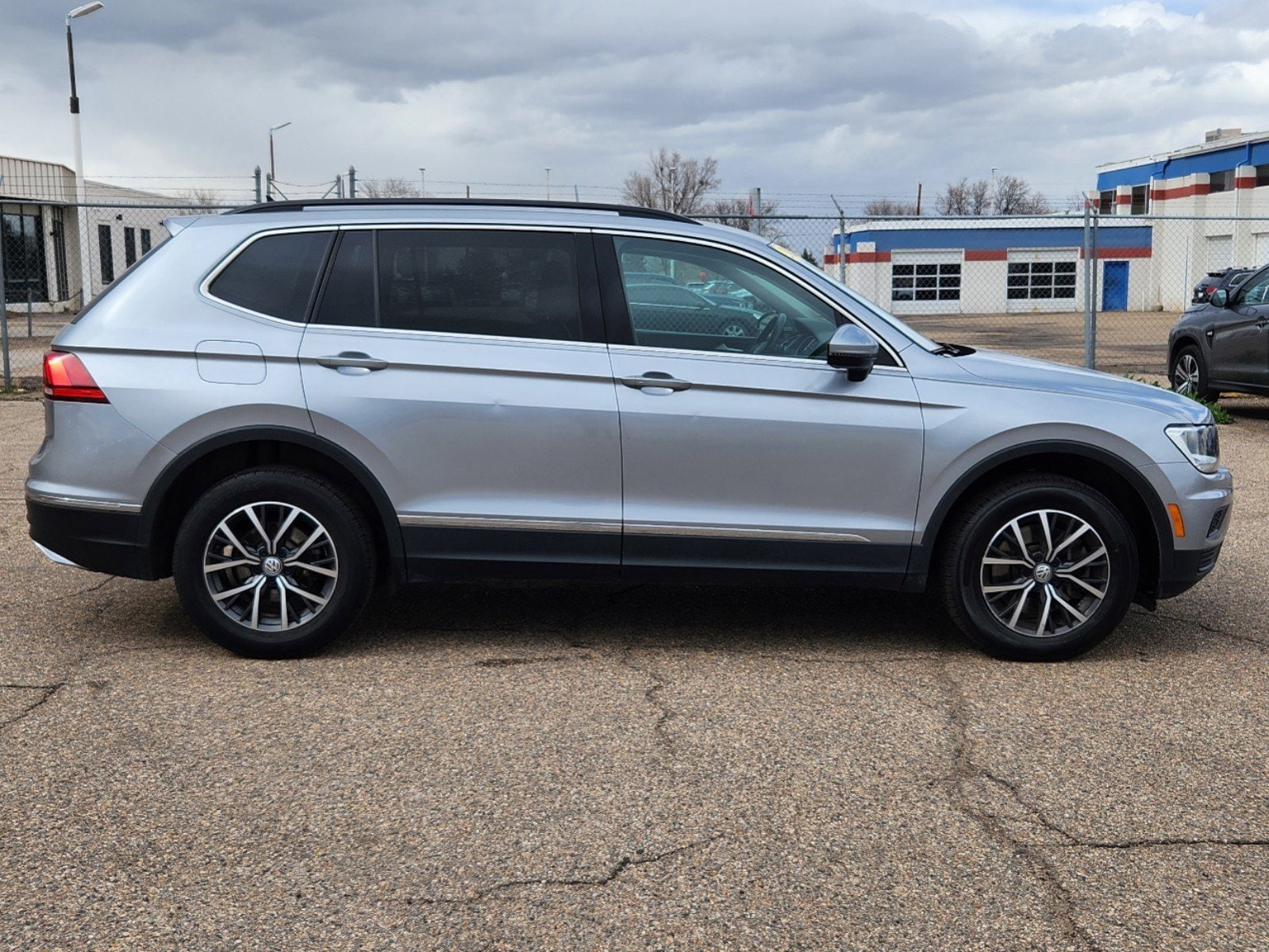 Used 2020 Volkswagen Tiguan SE with VIN 3VV2B7AX7LM081346 for sale in Thornton, CO