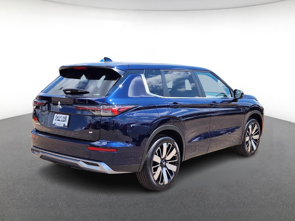 New 2025 Mitsubishi Outlander SE S-AWC SUV