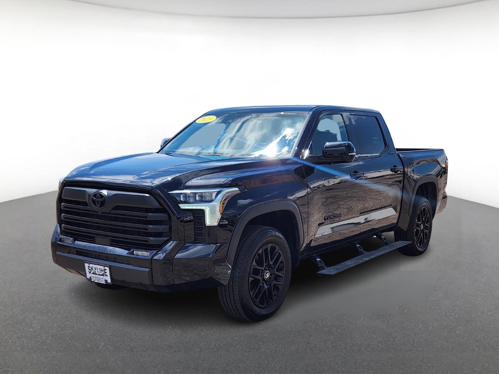 Used 2025 Toyota Tundra Limited with VIN 5TFWA5DB9SX239007 for sale in Thornton, CO