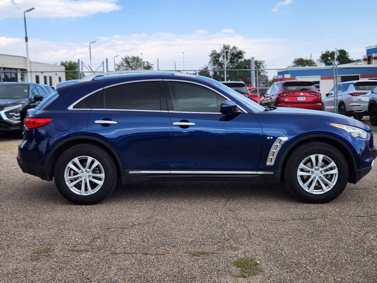 Used 2015 INFINITI QX70 Base with VIN JN8CS1MW8FM483481 for sale in Thornton, CO