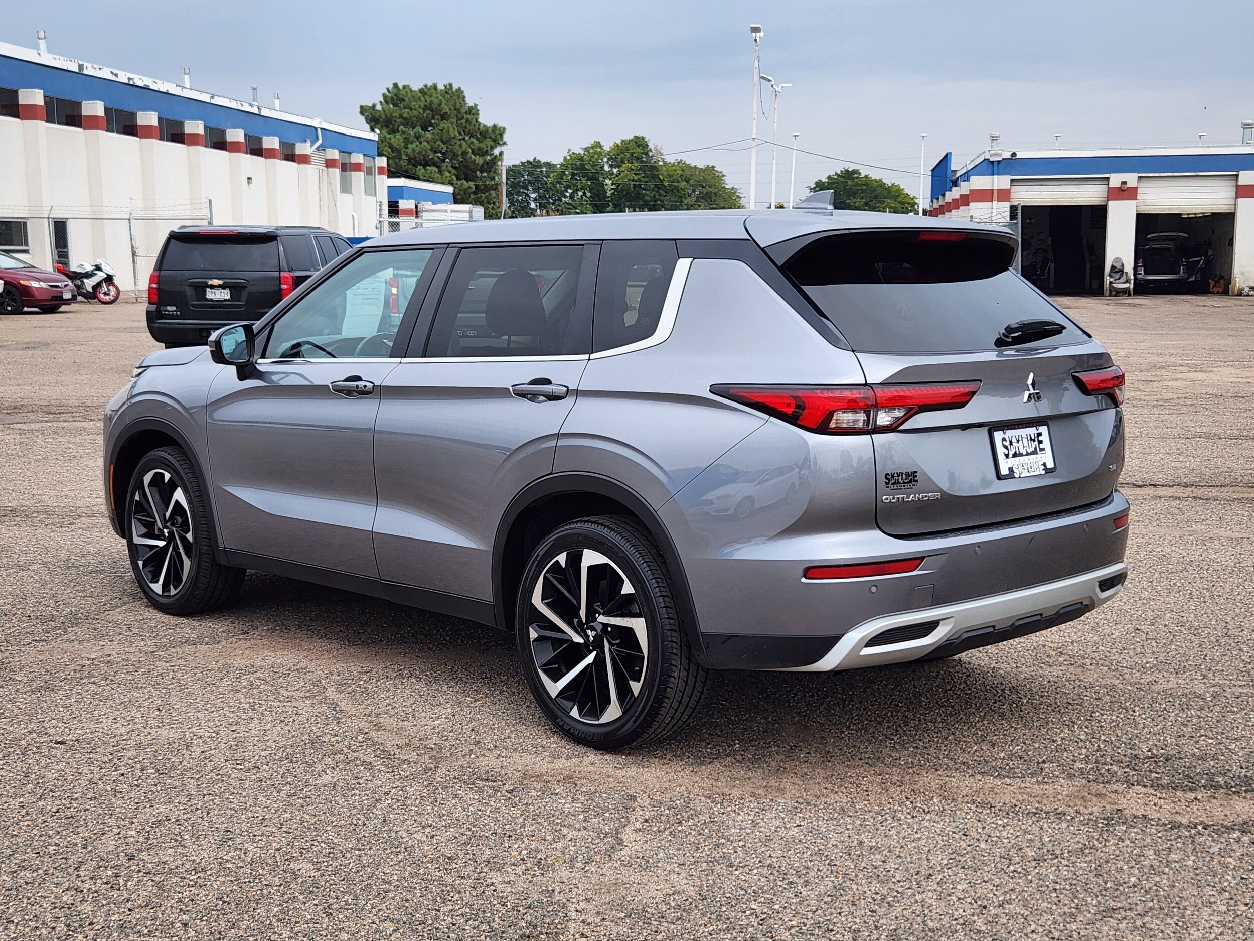 2024 Mitsubishi Outlander SE S-AWC photo 4