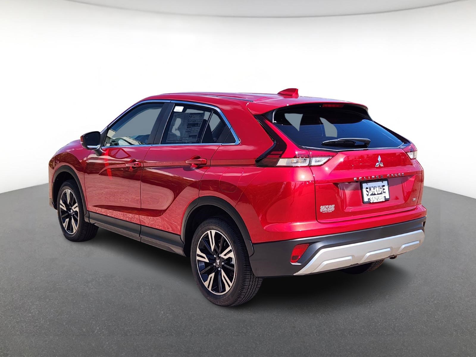 2025 Mitsubishi Eclipse Cross SE photo 4