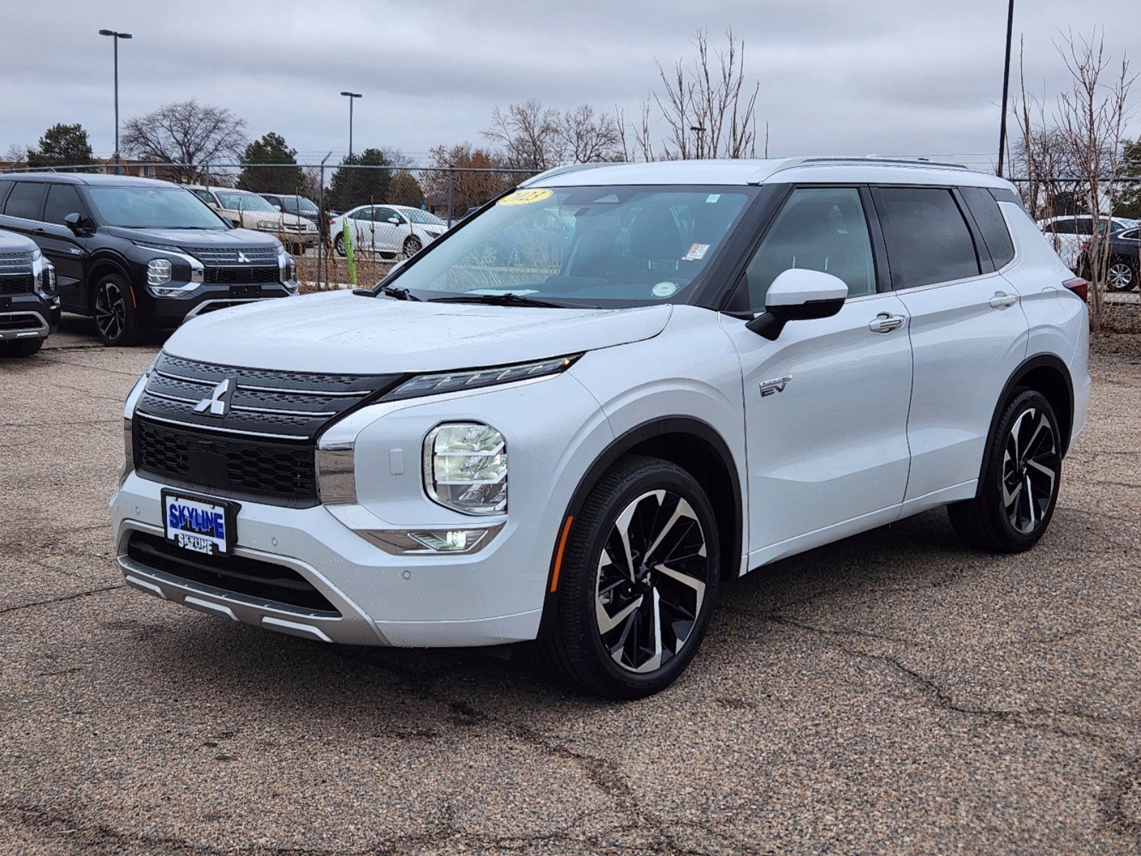 Used 2023 Mitsubishi Outlander Plug-In Hybrid SEL with VIN JA4T5VA97PZ038821 for sale in Thornton, CO