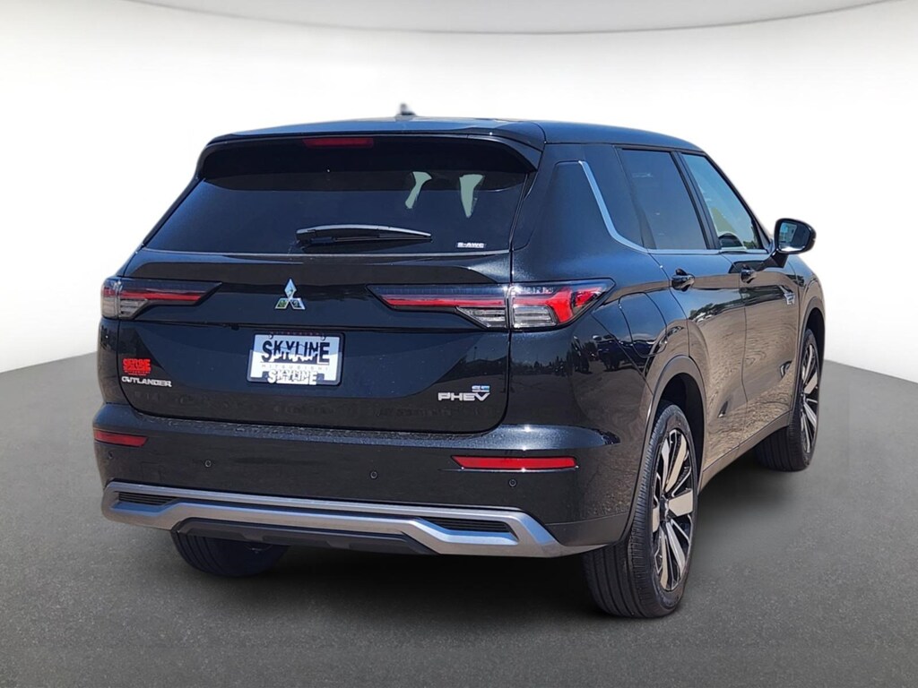 New 2026 Mitsubishi Outlander Plug-In Hybrid SE S-AWC SUV