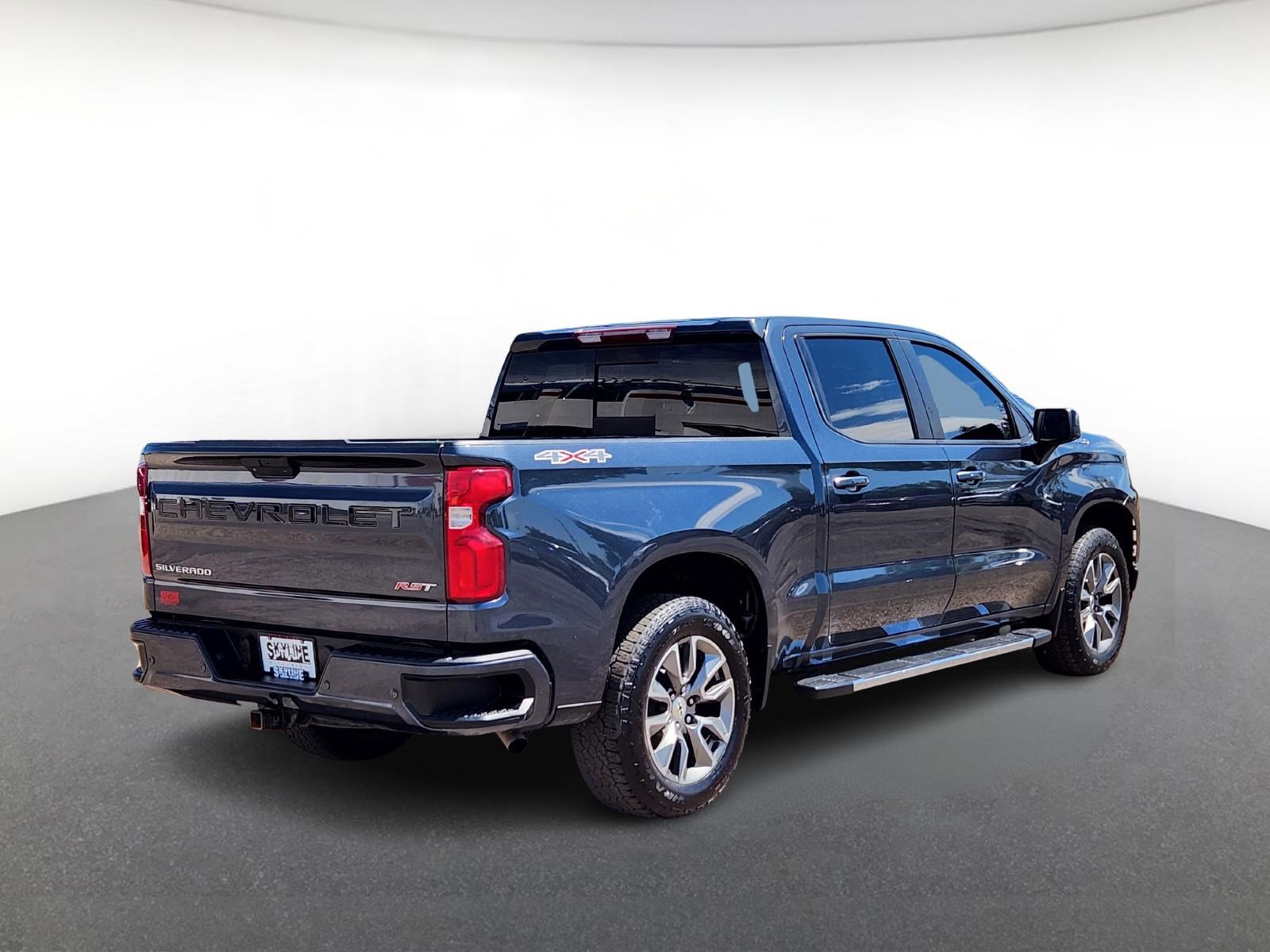 2020 Chevrolet Silverado 1500 RST photo 3