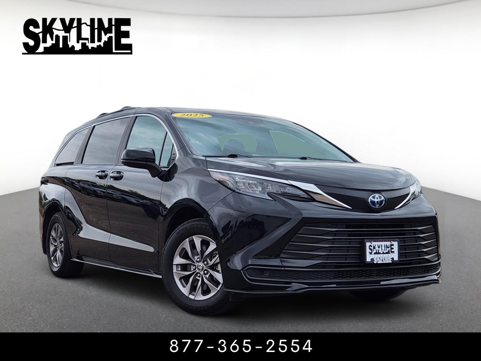 2025 Toyota Sienna LE
