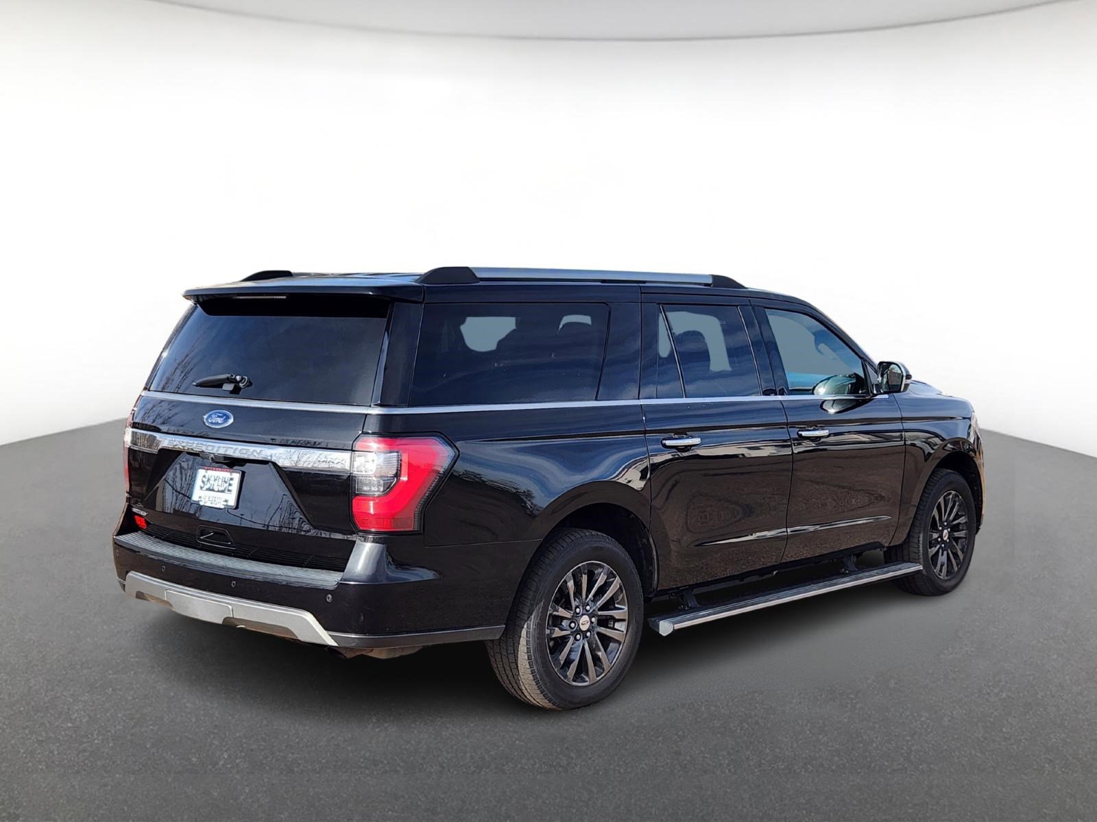 2021 Ford Expedition MAX Limited photo 2