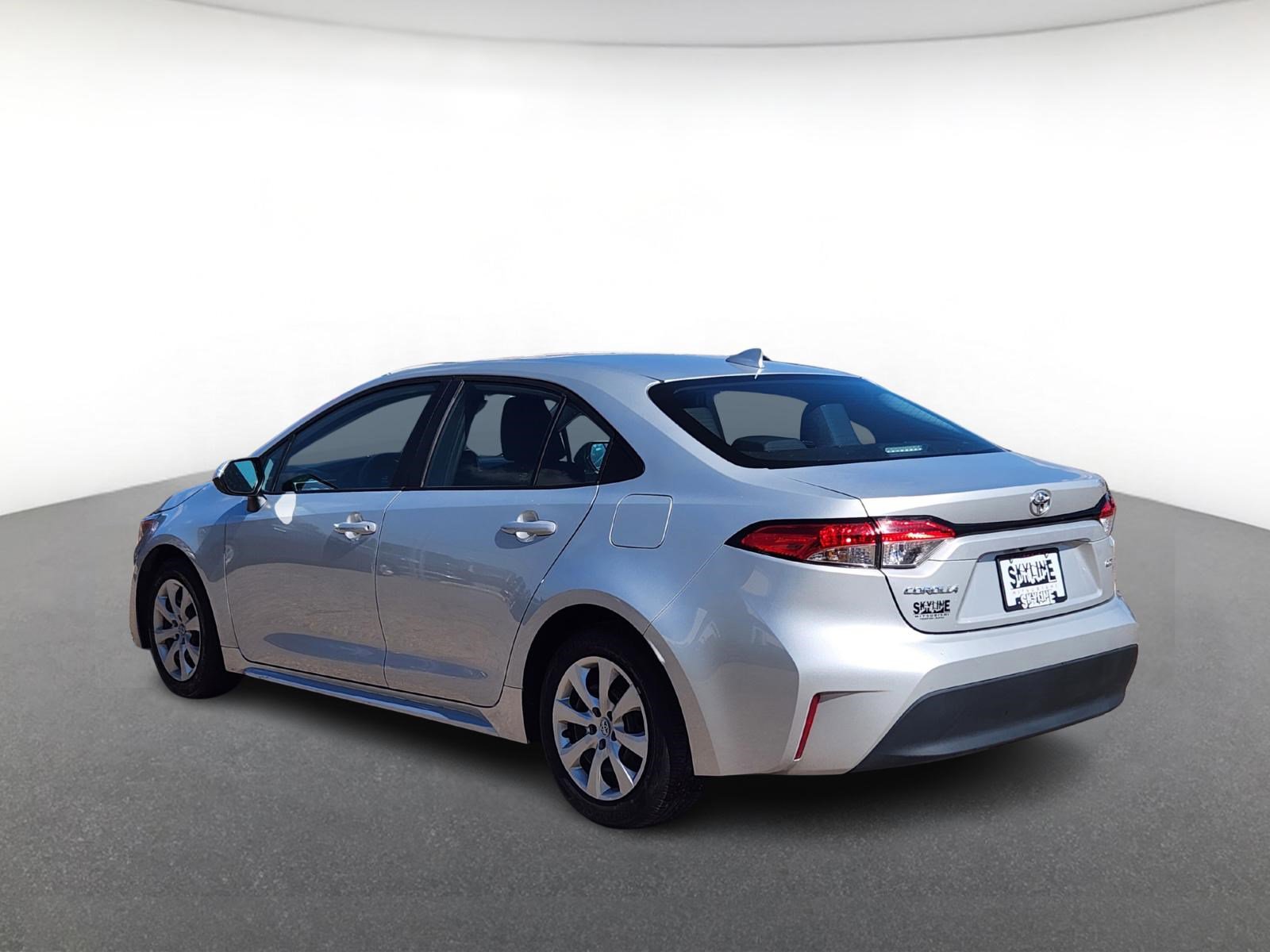 2023 Toyota Corolla LE photo 4