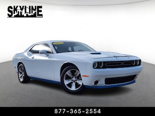 2017 Dodge Challenger SXT Coupe 2dr Car