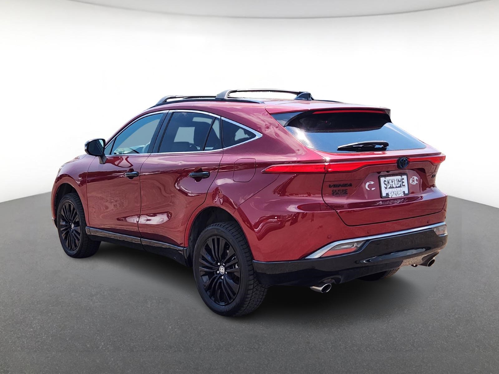 2023 Toyota Venza photo 4