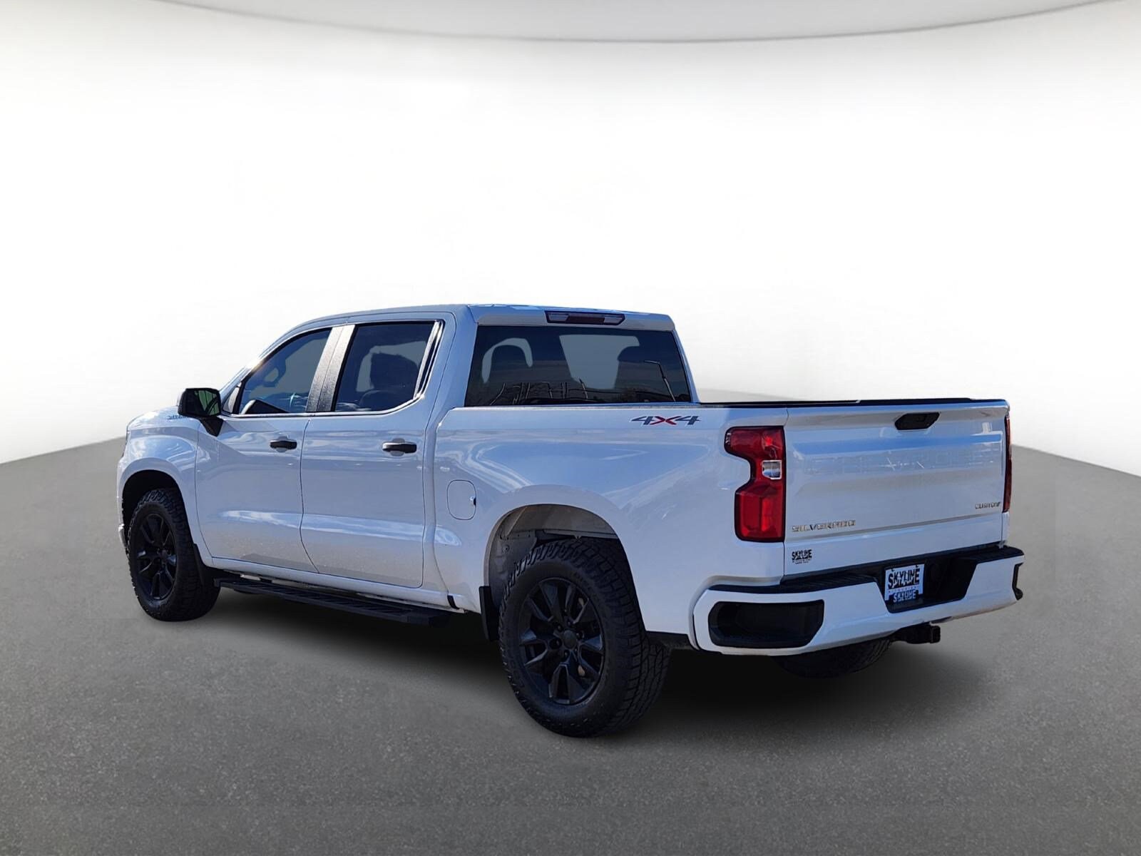 2020 Chevrolet Silverado 1500 Custom photo 4