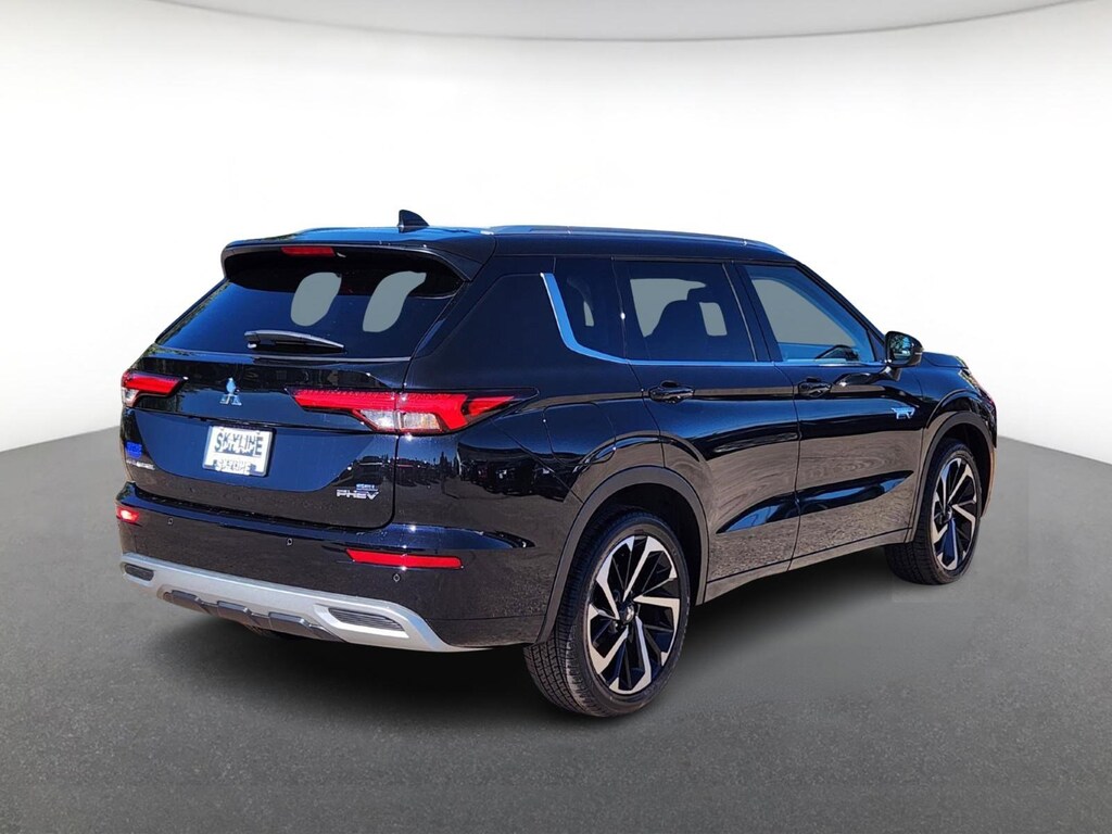 New 2025 Mitsubishi Outlander PHEV SEL S-AWC SUV